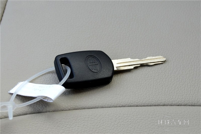 2013款 1.8L AT尊貴型