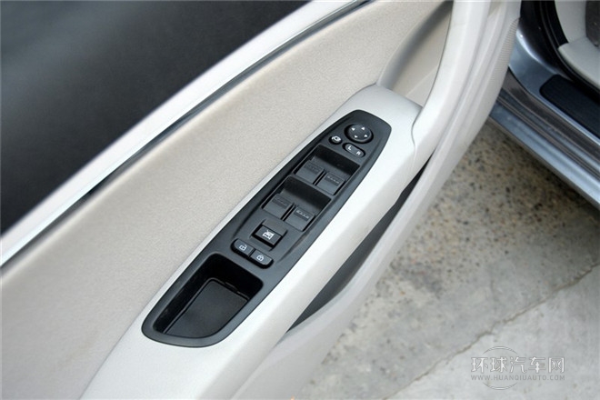 2014款 1.8T 自動舒適型