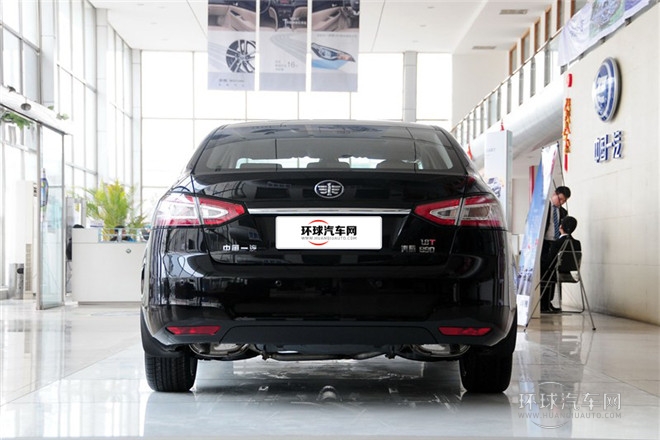 2014款 1.8T 自動(dòng)豪華型