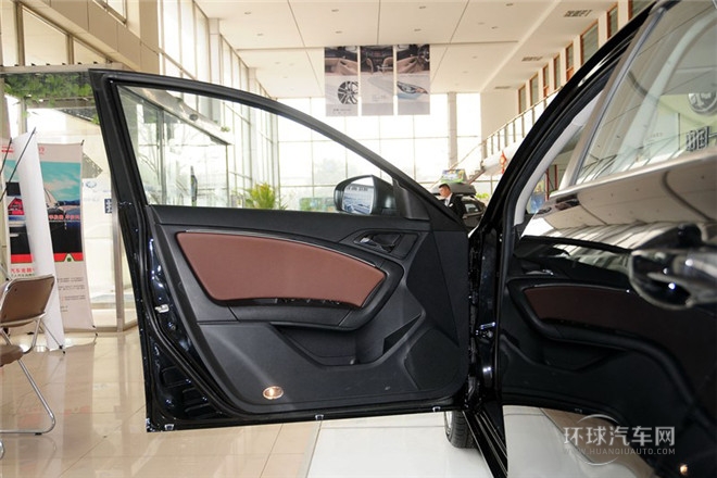 2014款 1.8T 自動(dòng)豪華型