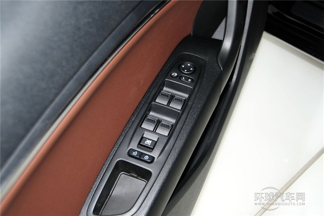 2014款 1.8T 自動豪華型