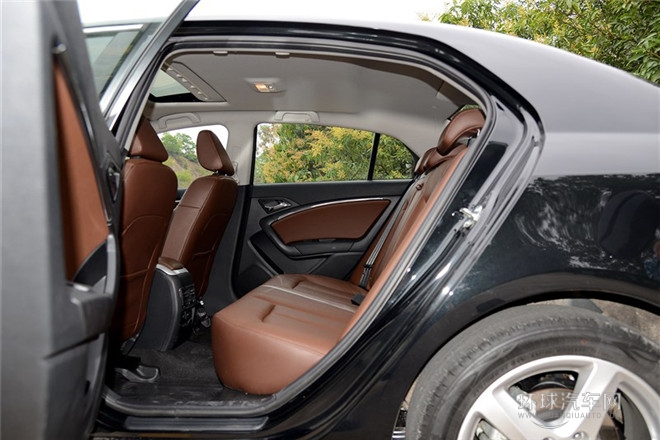 2014款 1.8T 自動旗艦型