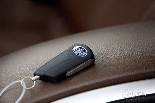 2014款 1.8T 自動旗艦型