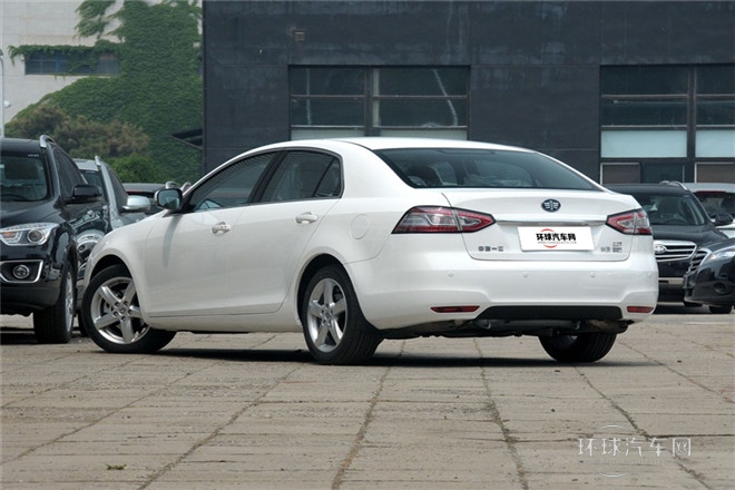 2014款 2.0T 自動豪華型