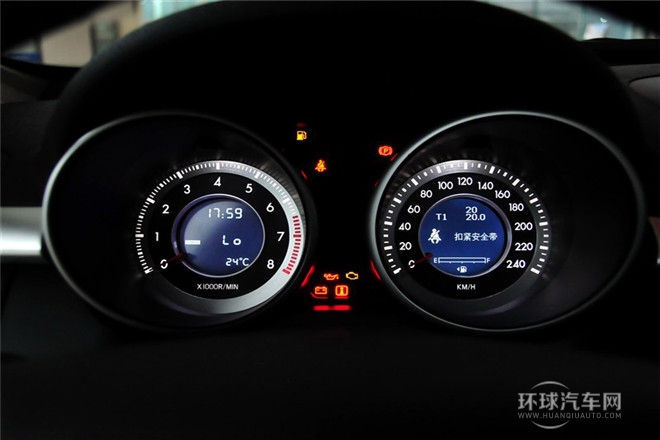 2013款 2.0L 手動基本型