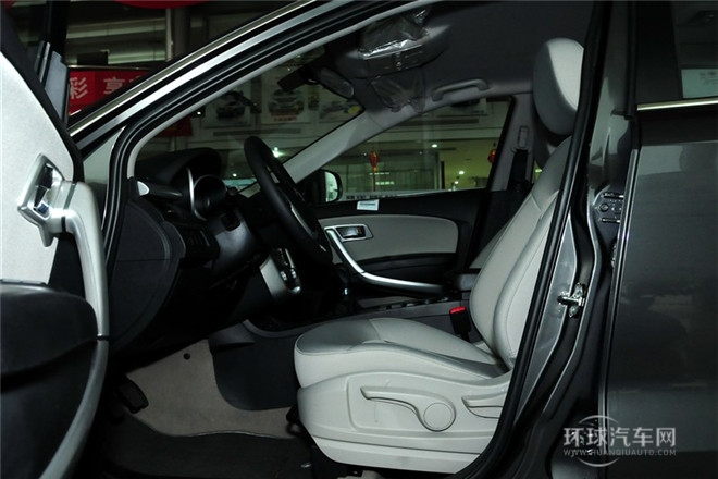 2013款 2.0L 手動(dòng)基本型