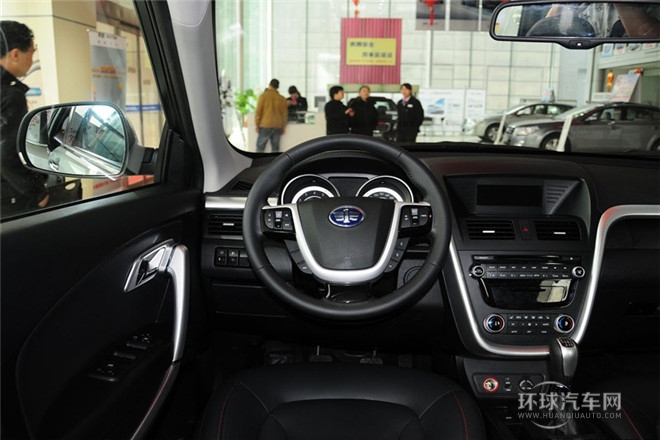 2013款 2.0L 手動豪華型