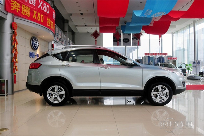 2013款 2.0L 自動舒適型