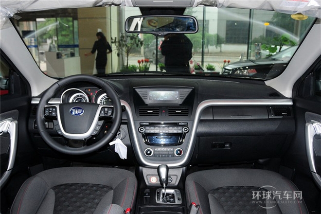 2013款 2.0L 自動舒適型