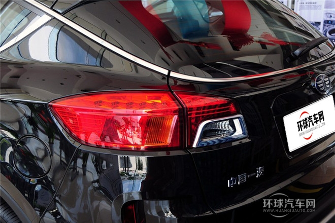 2013款 2.0L 自動豪華型