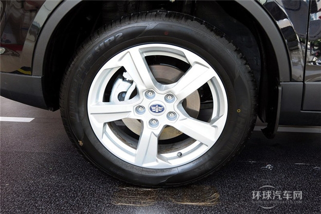 2013款 2.0L 自動豪華型