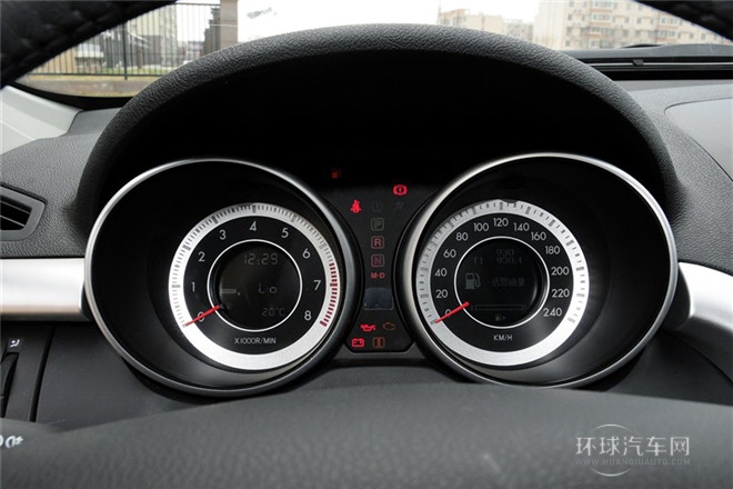 2013款 2.3L 自動(dòng)旗艦型