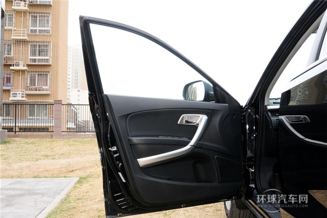 2013款 2.3L 自動旗艦型