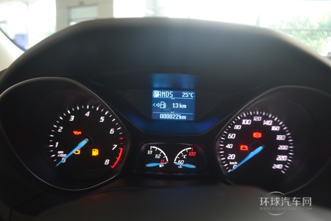 2012款 三廂 1.6L AT風(fēng)尚型