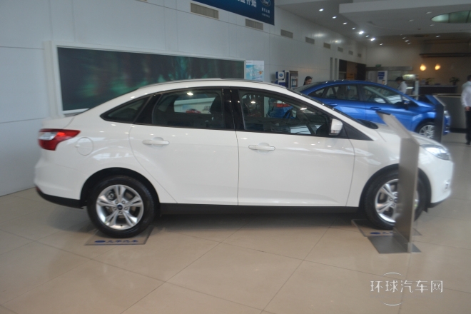 2012款 三廂 1.6L AT風(fēng)尚型