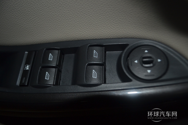 2012款 兩廂 1.6L AT風(fēng)尚型