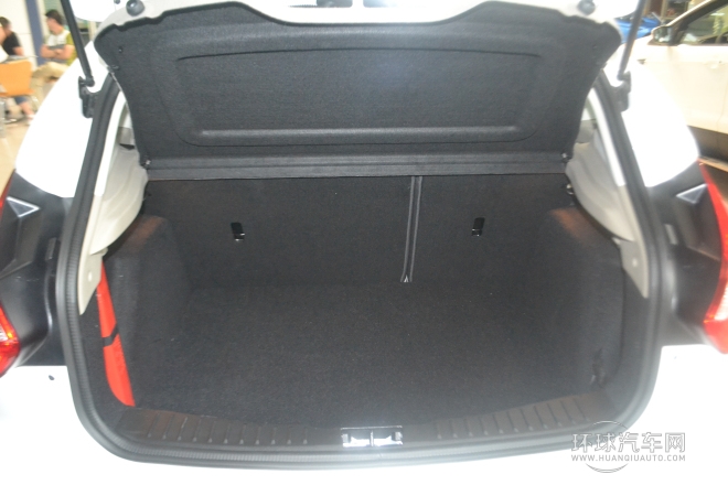 2012款 兩廂 1.6L AT風(fēng)尚型