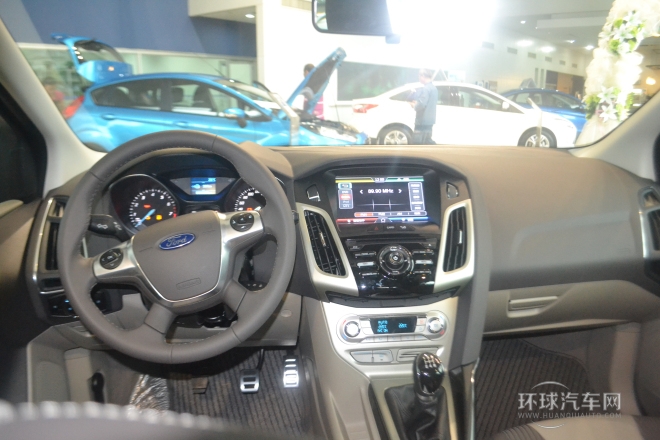 2012款 兩廂 1.6L AT風尚型