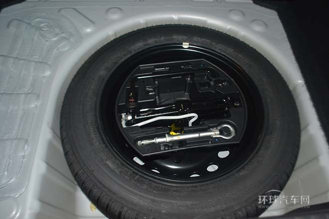 2013款1.6L時尚敞篷版