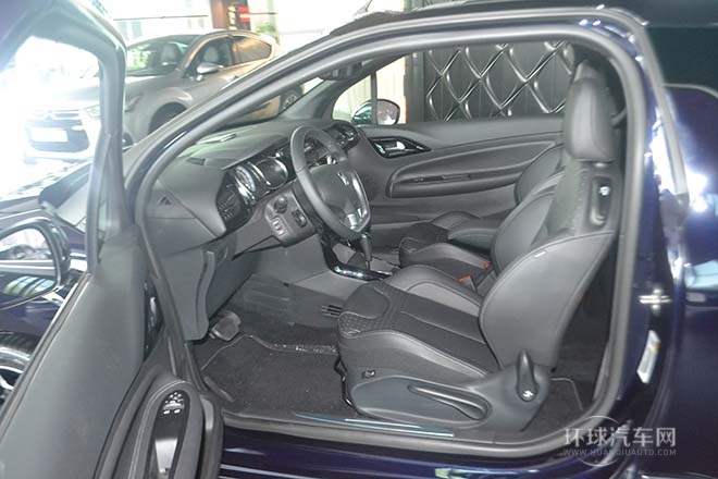 2013款1.6L時尚敞篷版