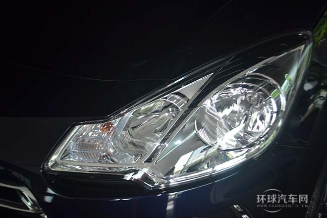 2013款1.6L時尚敞篷版