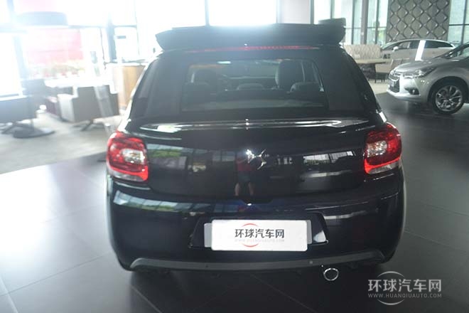 2013款1.6L時尚敞篷版