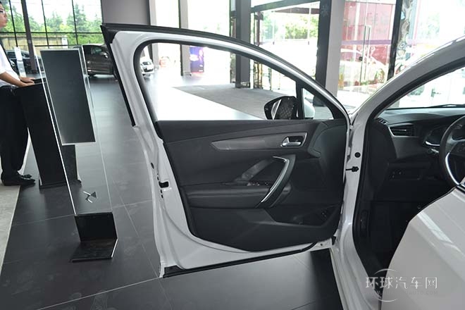 2014款 1.8L 自動舒適版VTi140