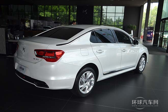 2014款 1.8L 自動(dòng)舒適版VTi140