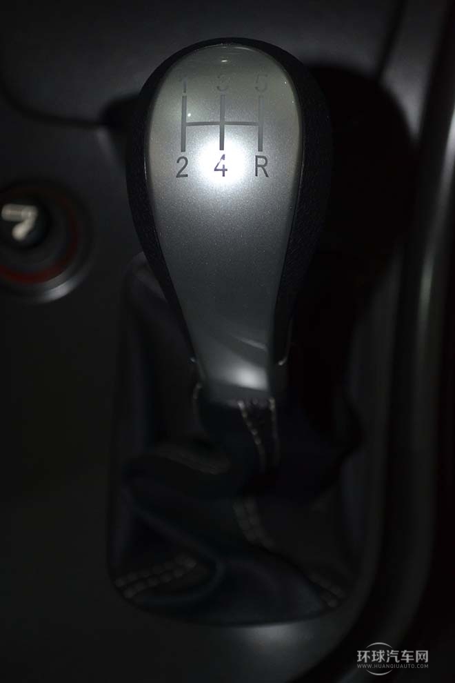 2013款1.6L手動ESP  豪華版