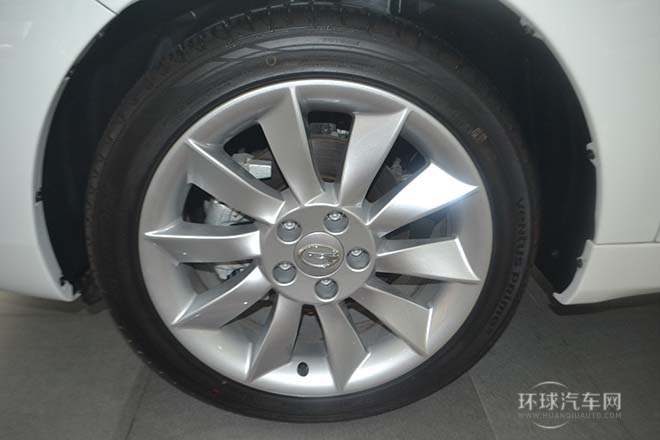 2013款 1.8T 自動豪華版