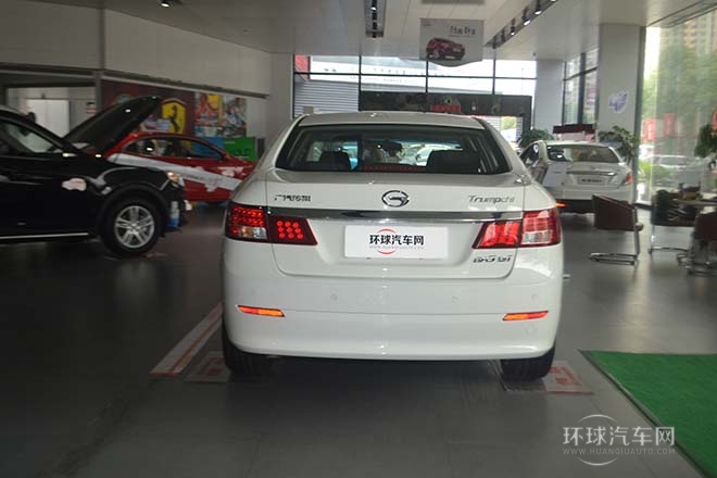 2013款 1.8T 自動豪華版