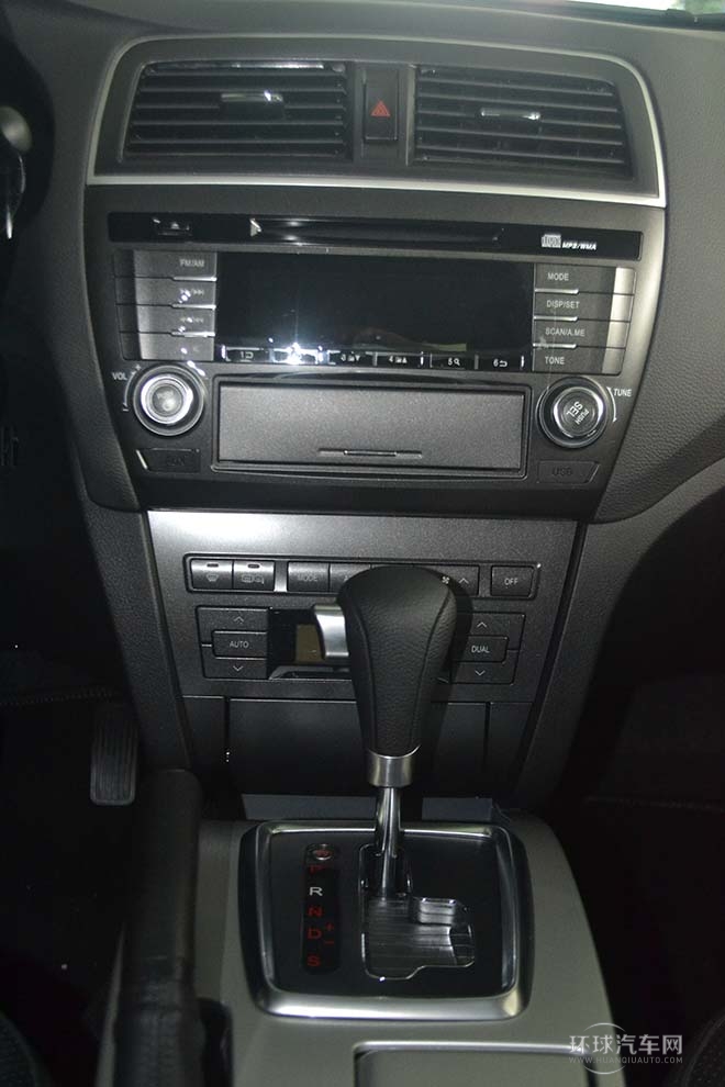 2013款 1.8T 自動豪華版