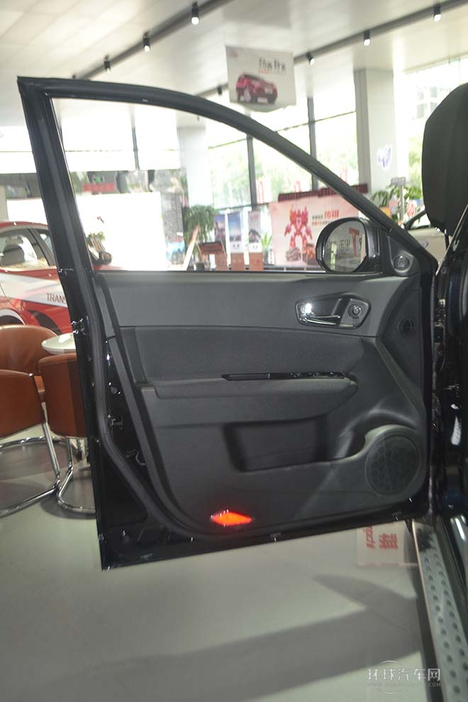 2012款 2.0L 手動兩驅舒適版