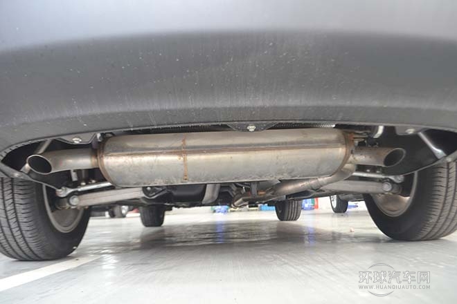 2013款 1.8T 自動兩驅豪華版