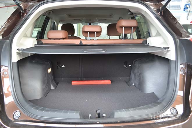 2013款 1.8T 自動(dòng)兩驅(qū)豪華版