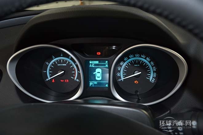 2013款 1.8T 自動兩驅豪華版