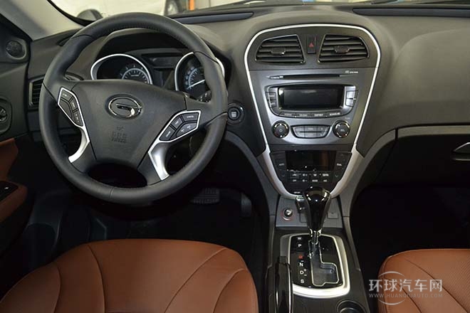 2013款 1.8T 自動兩驅豪華版