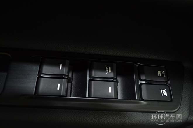 2013款 1.8T 自動兩驅(qū)精英版