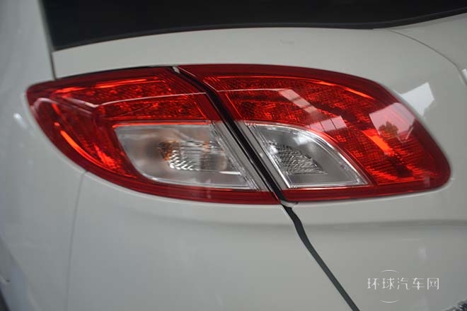 2014款 2.0L 自動(dòng)兩驅(qū)周年增值版