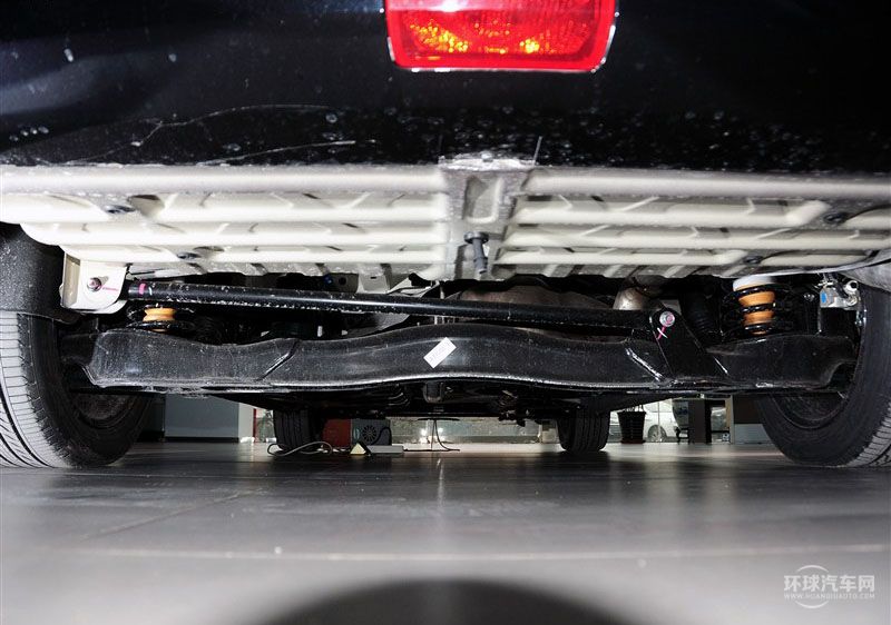 2013款 2.2T 行政版