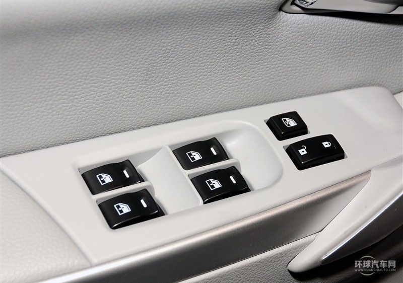 2013款 2.2T 行政版