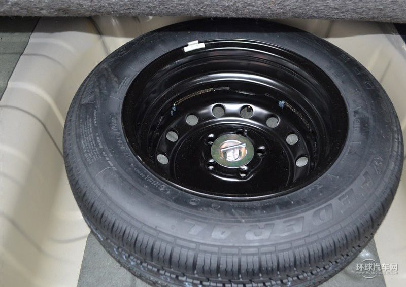 2014款 榮耀導(dǎo)航版 1.8T 自動(dòng)豪華型