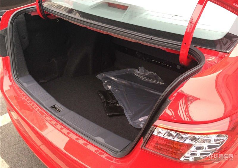 2014款 榮耀導航版 1.8T 自動豪華型