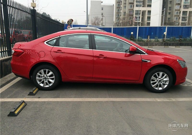 2014款 榮耀導航版 1.8T 自動豪華型