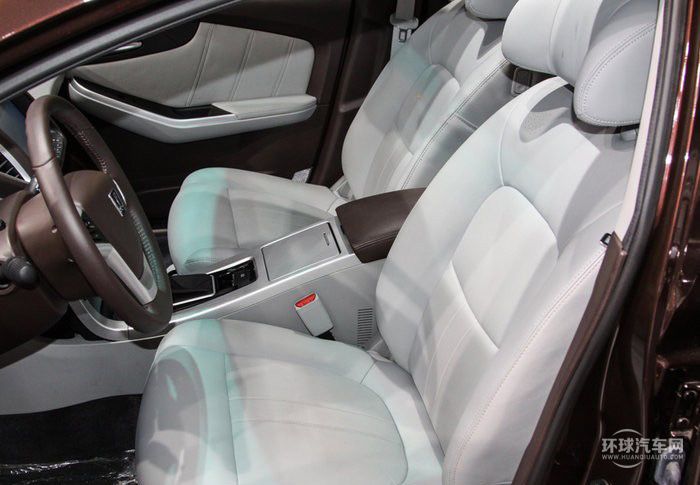 2014款 榮耀導(dǎo)航版 1.8T 手動(dòng)經(jīng)典型