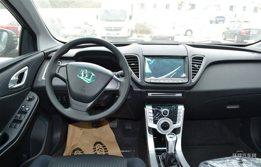 2014款 榮耀導航版 1.8T 手動精致型