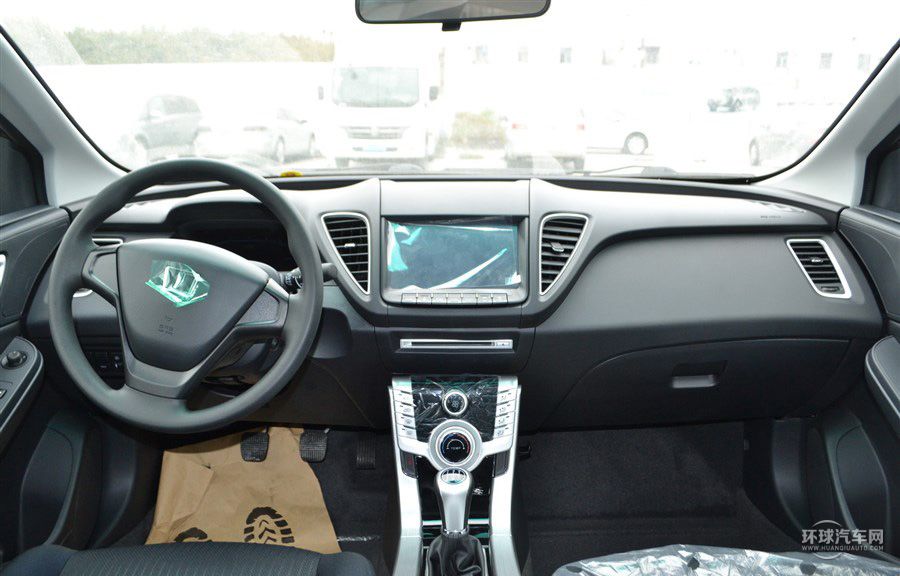 2014款 榮耀導航版 1.8T 手動精致型