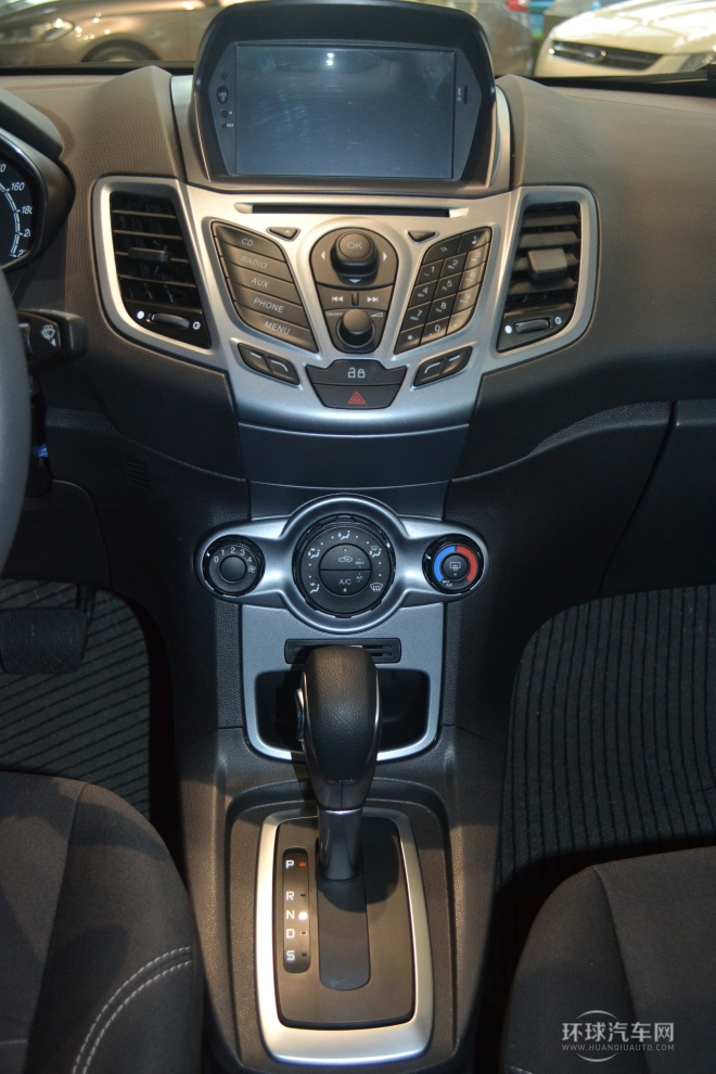 2013款 兩廂 1.5L 自動時尚型