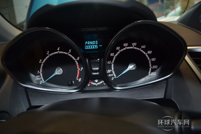 2013款 兩廂 1.5L 自動時尚型