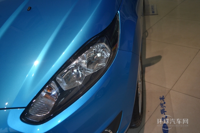 2013款 兩廂 1.5L 自動時尚型